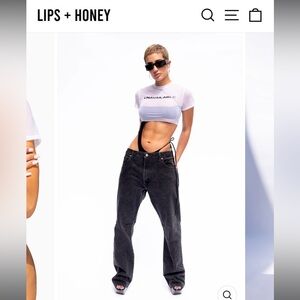 NWT “ᴜɴᴀᴠᴀɪʟᴀʙʟᴇ”- WHITE from Lips + Honey